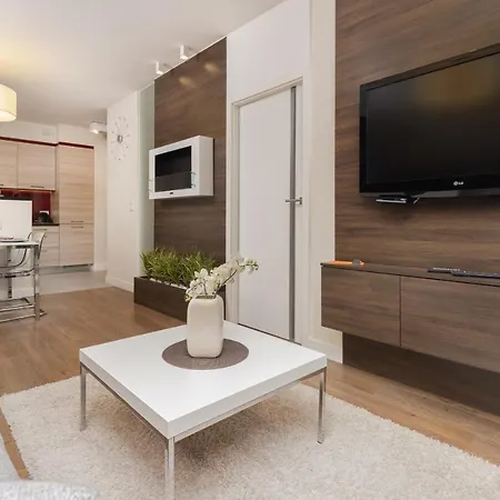 Apartment Modern By The Beach By Renters Karwia
