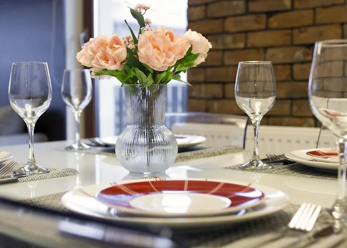 Modern By The By Renters * 卡尔维亚